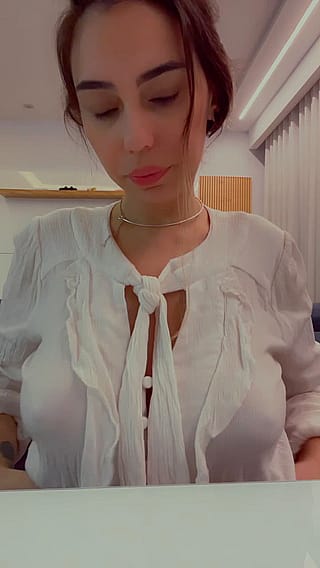 Big blouses hide big reveals! Showing my swollen NATURAL DD'