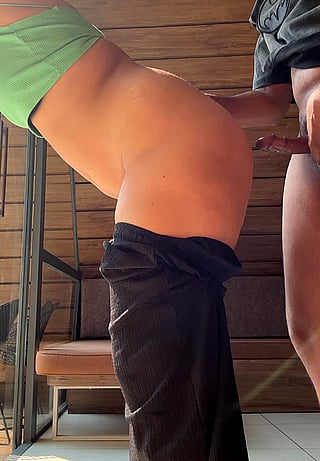 Wild Thick Ass and Big Dick: New Airbnb, Same Rough Sex'