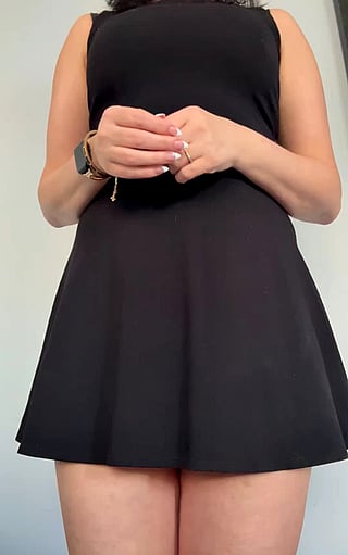 Slut Wife Goes Out for Drinks with Girlfriends'