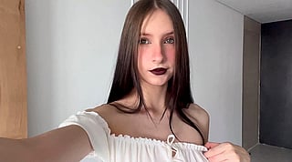 Random Teen Girl Picks Men for Nude Vids on OnlyFans'