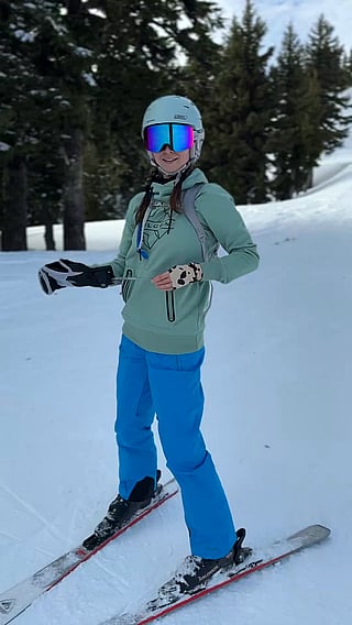 A Little Mid Mountain Flash: Big Tits, Outdoor, Tits'