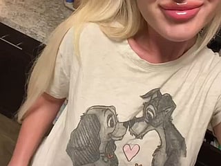 Big Tits Boobs Tits: I Don't Try to Be Sexy, It Just Happens'
