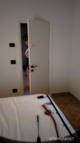 Kinky Flight Attendant Gets Whipped on Her Butt and Abs'