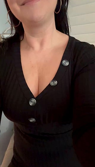 Saturday Night Buttplug Fun with MILF'