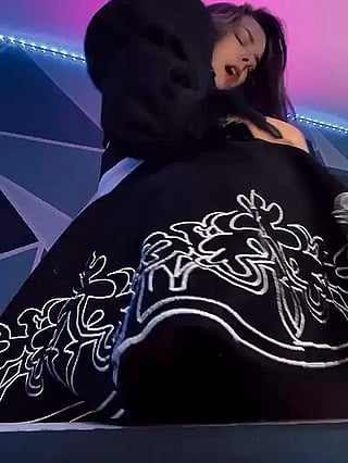 Bouncing on a Dildo: Brunette Upskirt'