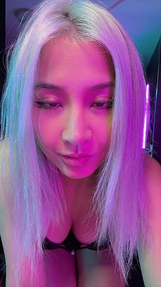 Asian Babe Gets Doggy Style in OnlyFans'