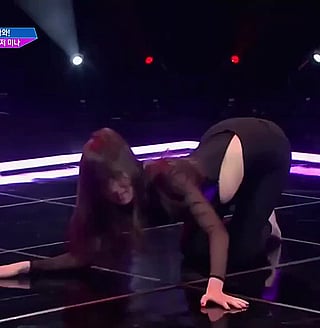 Mina's Booty Shaking: Cute Asian Kpop Singer Gets Naughty'
