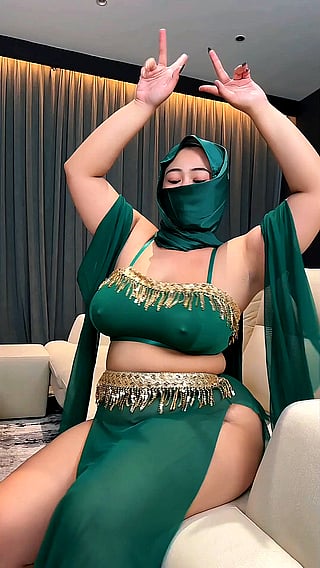 Asian Teen with Big Tits and Hijab Shows Off Her Daily Life'