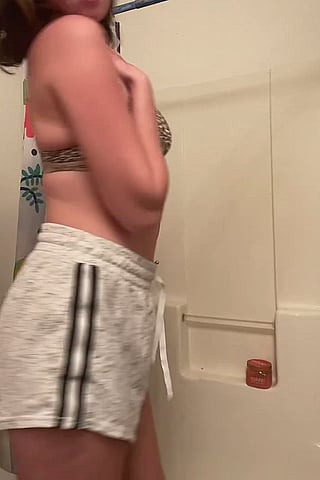 I'm the type you see once and can't stop thinking about - OnlyFans Teen'