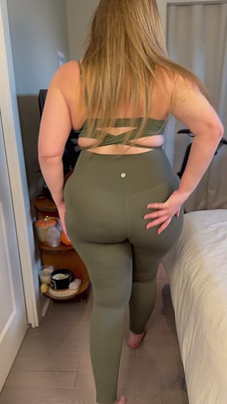 Wow, Your Reaction to My Big Ass is Priceless!'