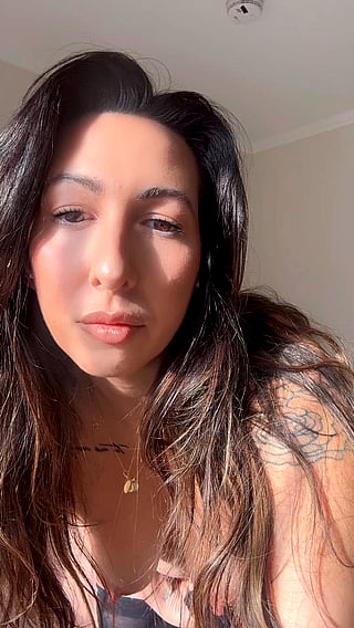 Hotwife MILF Wife: 'Hi I'm Back Start 2025 with a Bang' - Explore the World of Sizzling Sexy Women'