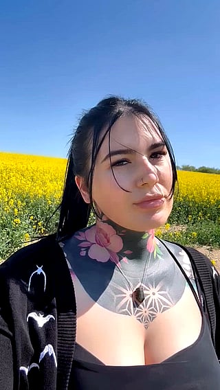 Phat Pussy in Public: A Homemade Amateur Video'