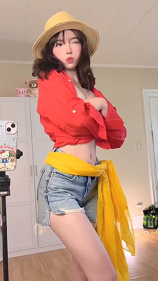 18-Year-Old Asian Cosplayer with a Big Ass Shows Off Her Rule34 Solo Teen Porn'