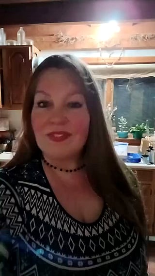 Chubby Chick GIF: Boobs and Homemade Fun'