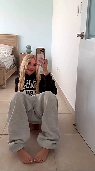 Would You Be Proud If I Were Your Daughter? - OnlyFans, Teen, Tits'