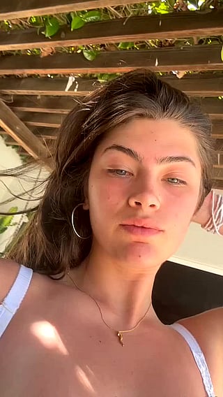 Busty Babe with Big Tits and Lovely Eyes'