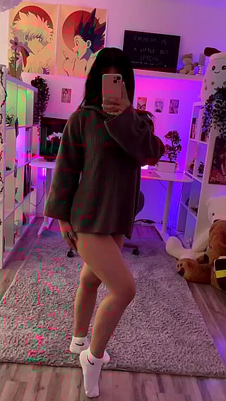 Asian Teen Booty Tease on OnlyFans'