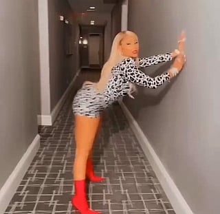 Nicki Minaj's Big Booty: A Thigh-Gap Masterpiece'