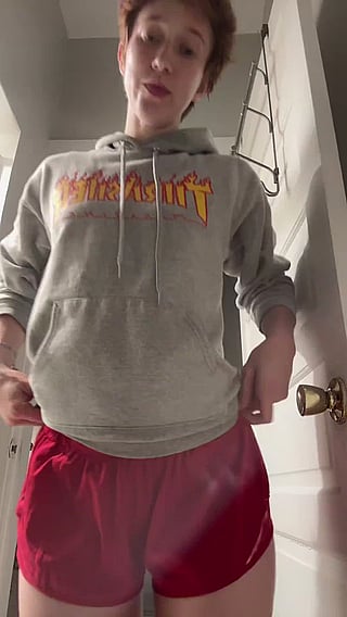 Alice's Big Ass Posing Solo'