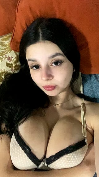 18-Year-Old Girl with Growing Boobs: 'They Won't Stop Growing!''