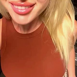 Blonde Baddie: Feeling Like a 2007 GW Babe'