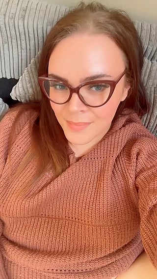 Pulling Out: A Pussy-Grabbing Amateur Moment'