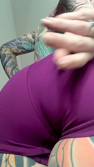 Pov We Met at the Gym: A Solo Ass Show'