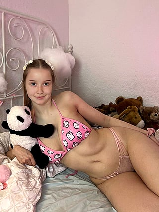 Big Tits Boobs Tits: Is it Weird to be into 30 Men? Curious about my VCard!'