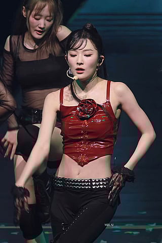 Red Velvet Seulgi's Booty Shaking'