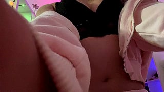 Fapwap: Asian Cute Petite Tease'