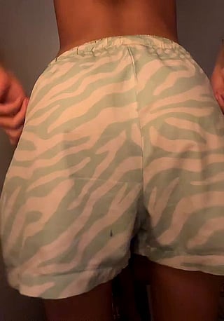 OnlyFans Teen Eating Ass'