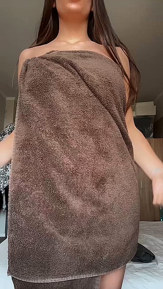 Fuck My Towel Fell: Big Tits, Boobs, and Pussy'