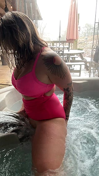 Pink Bikini Masturbating MILF'