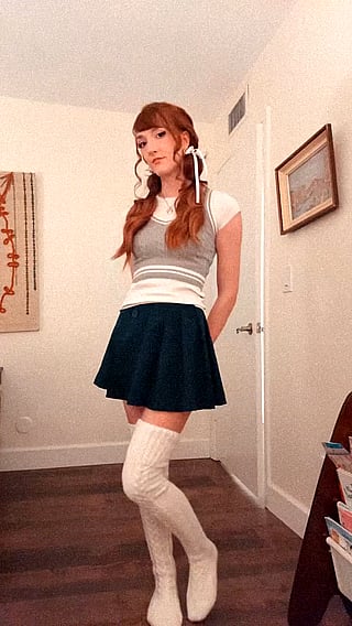 Redhead Flashing in Schoolgirl Uniform'
