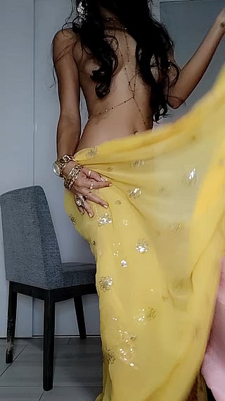 Brunette Cute Masturbating: Don't Tell My Parents'