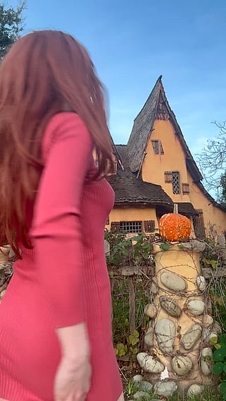 Redhead Flashing Her Butt in Public'