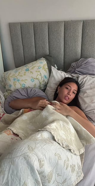 Woke up horny: Cute teen girl in bed'