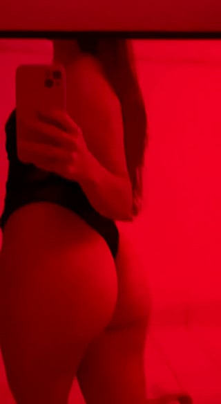 Would You Smash? Amateur Teen's Red Hot Booty'