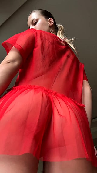 Would You Date a Girl Who Doesn't Wear Panties? - Homemade, Pussy, Solo'