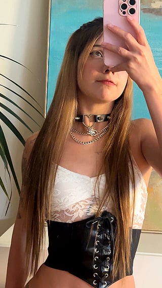 Cute Teen on OnlyFans: Zooming in for a Better Look'