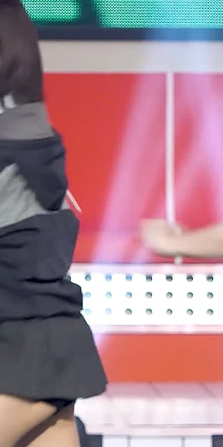 TWICE Momo's Sizzling Hot Asian Ass'