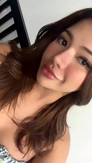 Would You Accept Me As Your Girlfriend? - Girlfriend Material'