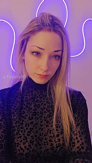Transparent Teen Tits: OnlyFans Model Shows Off Her Goods'