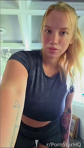 Bailey Brooke's Big Tits Take Center Stage in This Amateur Video'