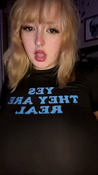 Big Tits Amateur: Where Are My Boob Guys At?'