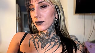 Fuck Me Emo Chick: Homemade Masturbation with Tattoos and Wet Pussy'
