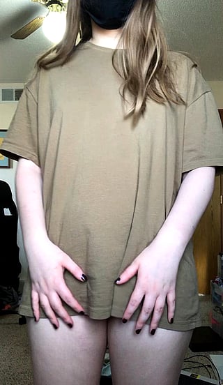 Blonde Babe in a Nude Tease Video'