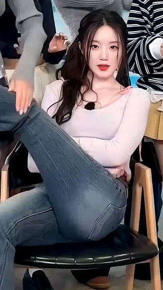 Shuhua: Asian Cutie with a Killer Ass'