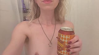 After walking my dog in the pouring rain, I think it’s time for a shower beer. The last of my Bell’s Oktoberfest🖤'