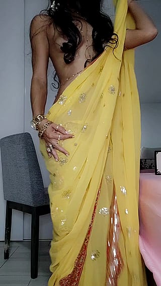 [F] petite Indian slut at your service'